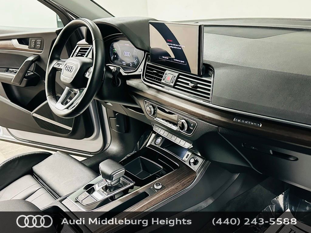 Certified 2024 Audi Q5 e Premium Plus AWD/4WD image 8