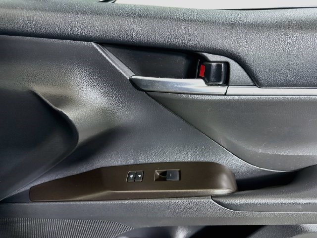 Used 2023 Toyota Camry SE w/ Convenience Package FWD image 30