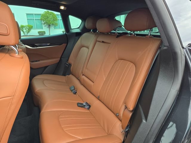 Used 2023 Maserati Levante GT AWD/4WD image 25