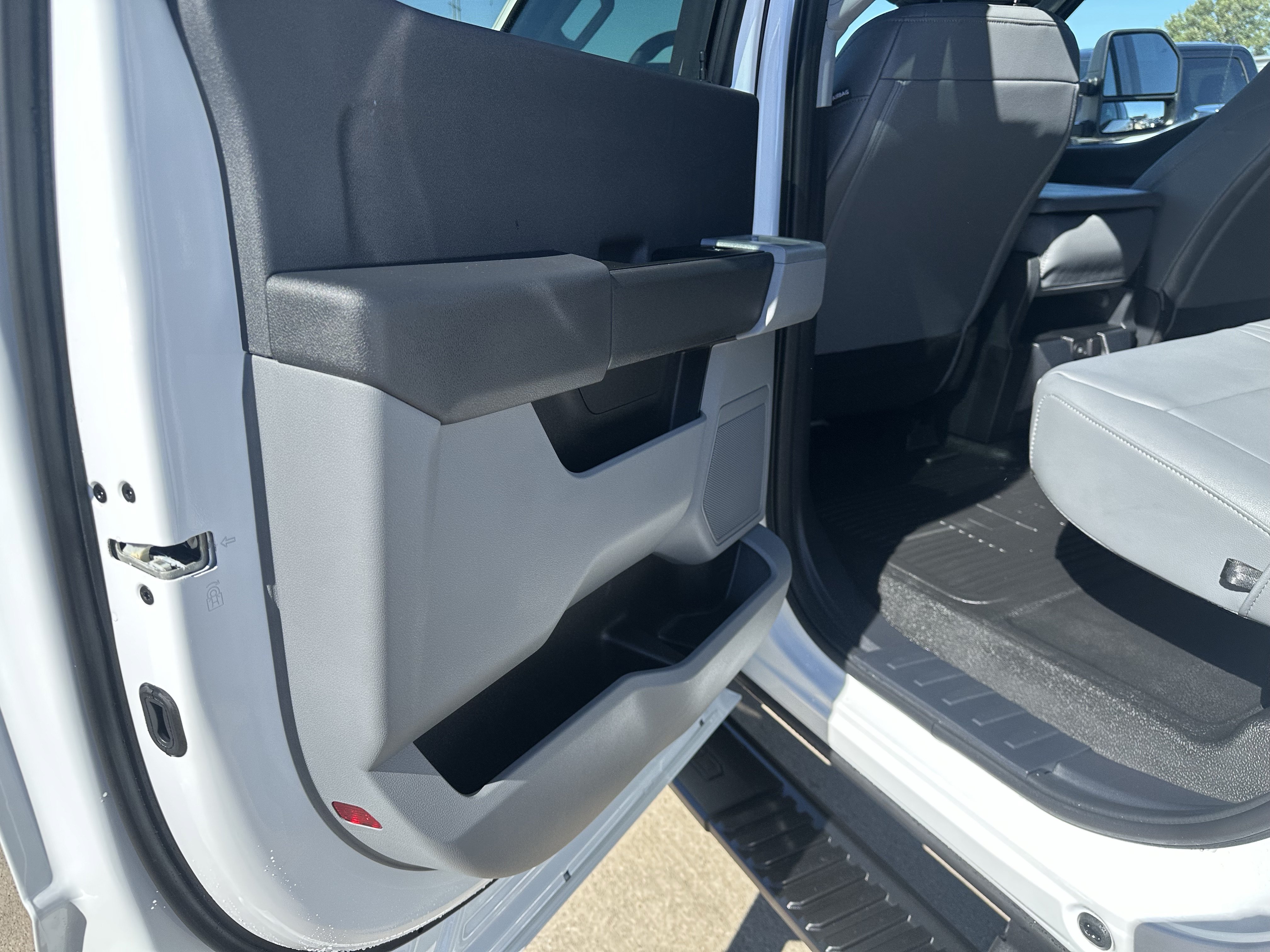 Used 2025 Ford F250 XL w/ XL Chrome Package AWD/4WD image 19