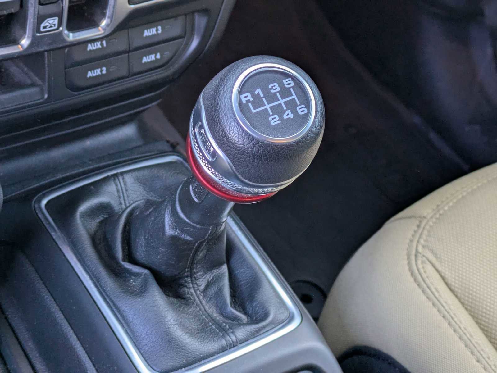 Used 2022 Jeep Gladiator Sport image 27