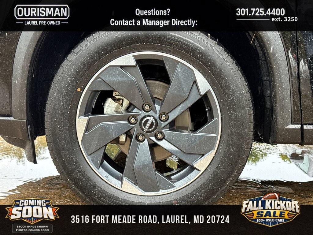 Used 2025 Nissan Rogue SV AWD/4WD image 5