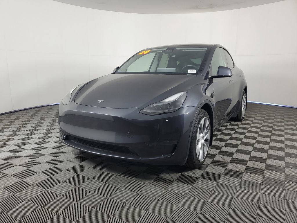Used 2024 Tesla Model Y Long Range image 8