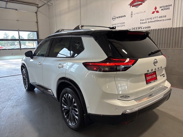 New 2026 Nissan Rogue Platinum image 8