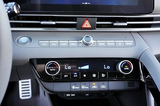New 2026 Hyundai Elantra Sport FWD image 30