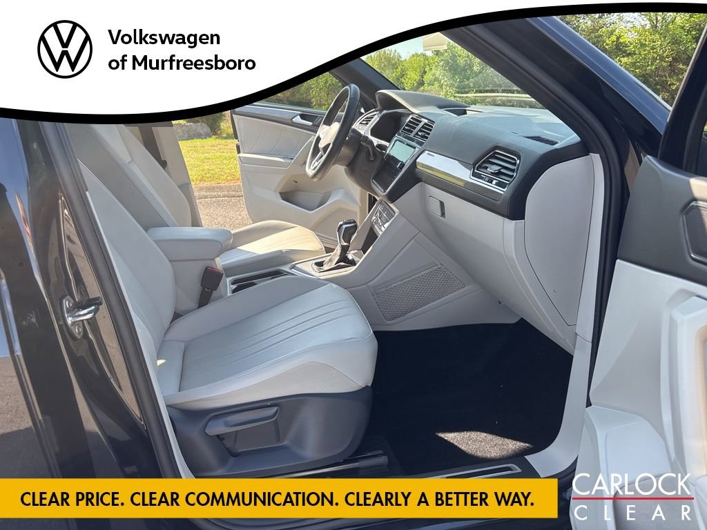 Certified 2023 Volkswagen Tiguan SE R-Line FWD image 24