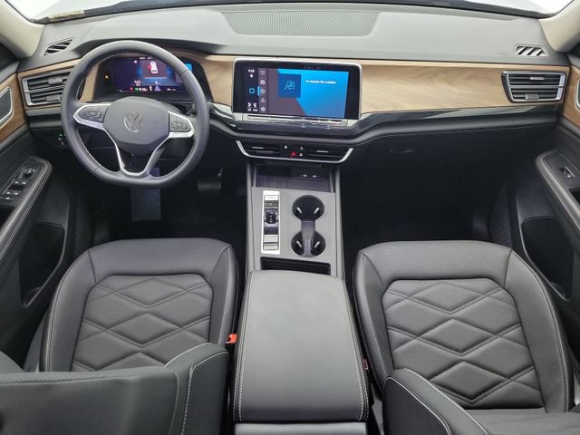 Used 2026 Volkswagen Atlas SE FWD image 15