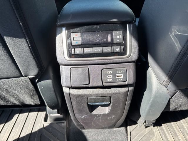 Used 2023 Subaru Ascent Limited w/ Technology Package image 14