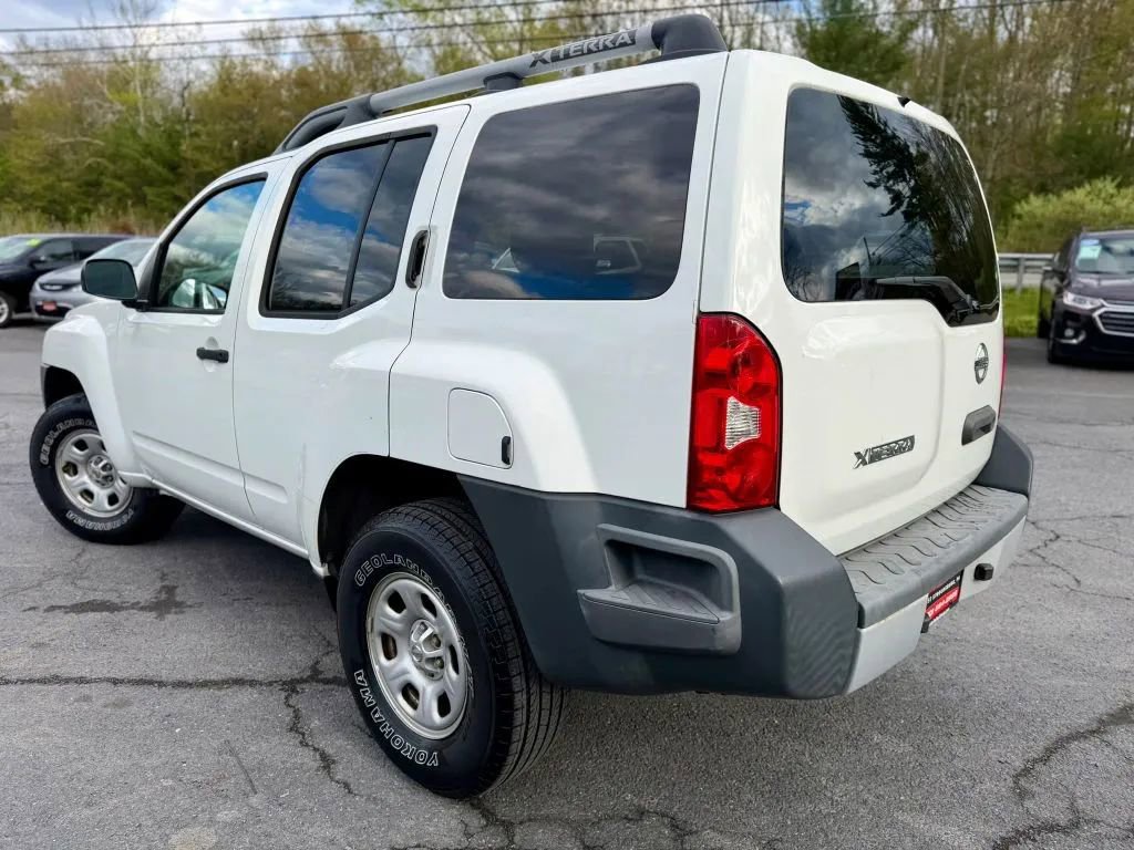 Used 2015 Nissan Xterra X AWD/4WD image 6