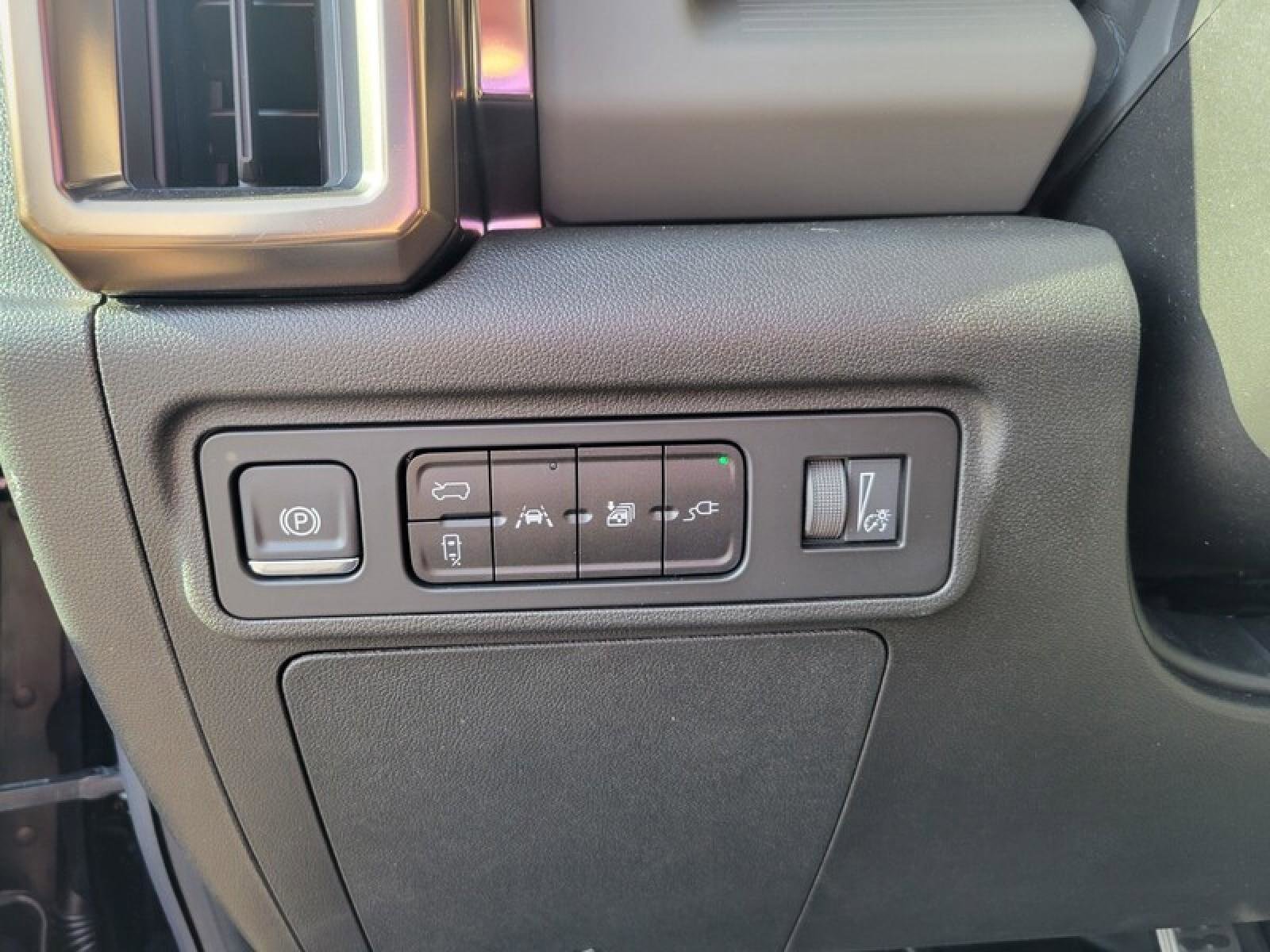 New 2025 GMC Hummer EV 3X w/ LPO, Illumination Package AWD/4WD image 15