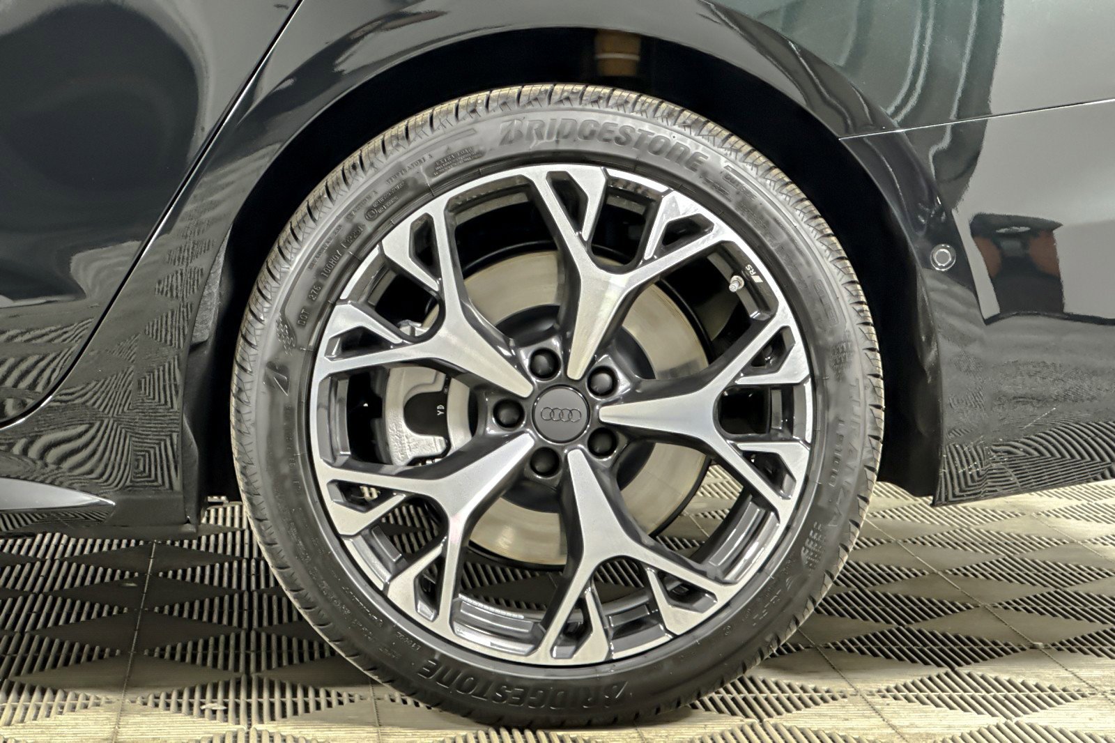 New 2026 Audi A6 Premium Plus image 10