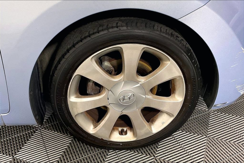 Used 2011 Hyundai Elantra Limited w/ Premium Pkg 5 FWD image 12