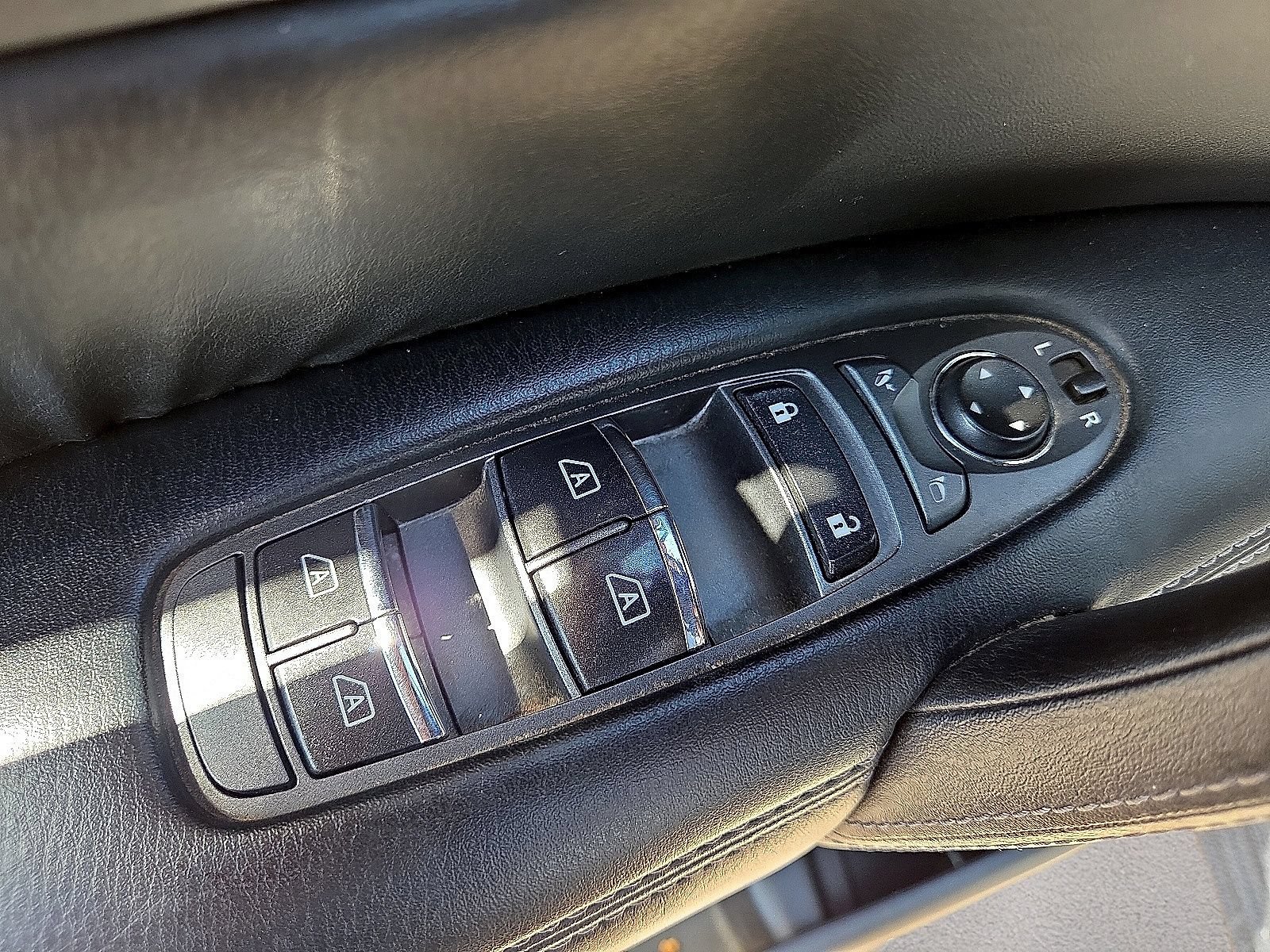 Used 2018 Nissan Armada Platinum w/ Captain Seat Package AWD/4WD image 22