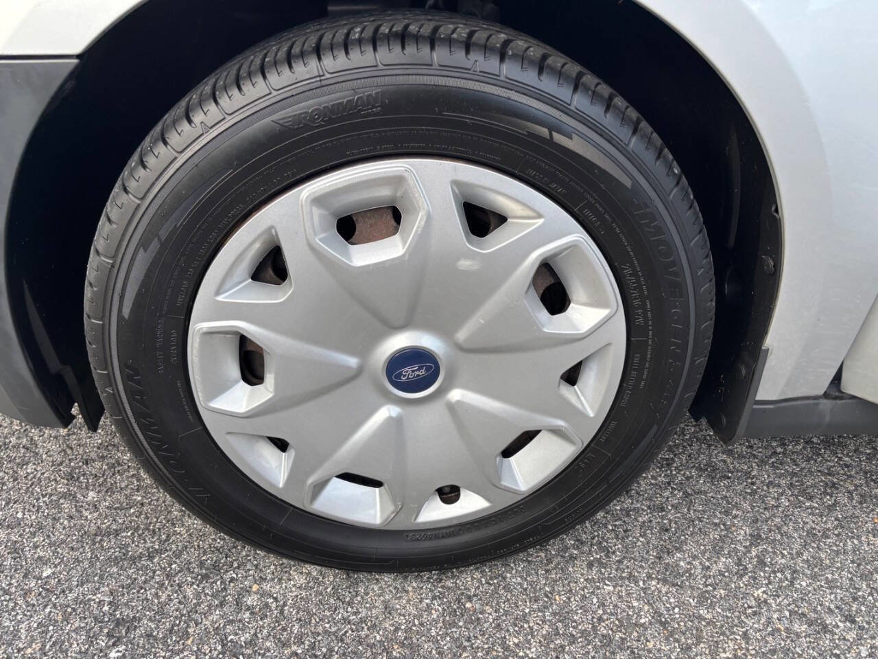 Used 2015 Ford Transit Connect XL image 17