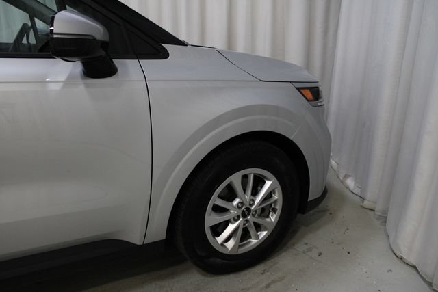 Used 2023 Kia Carnival LX FWD image 36