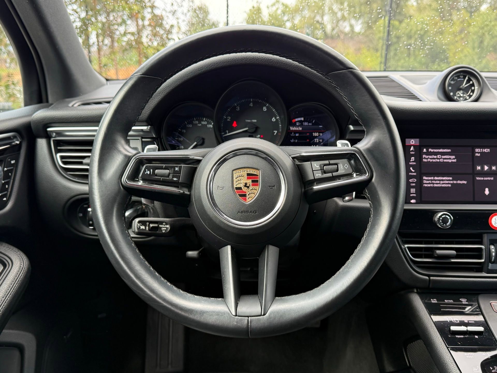 Certified 2024 Porsche Macan image 15