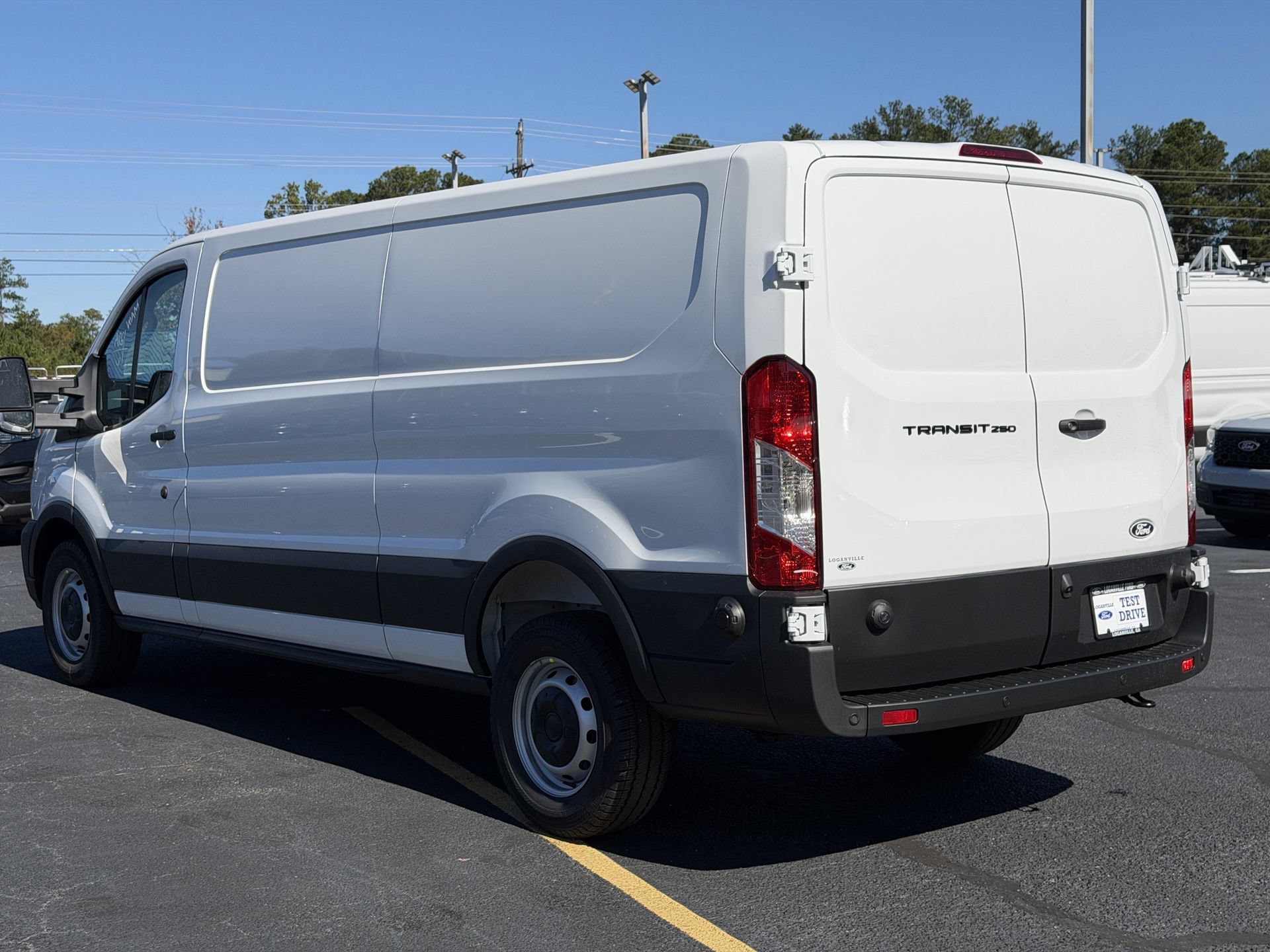 New 2026 Ford Transit 250 Low Roof RWD image 21