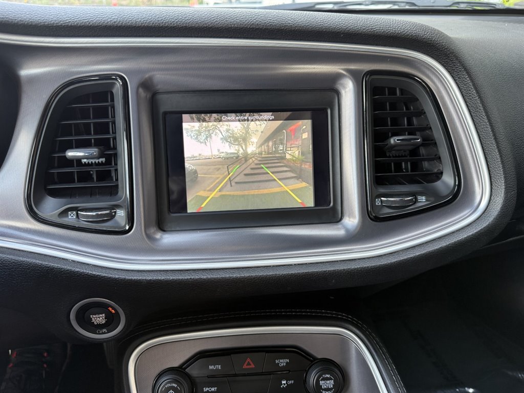 Used 2020 Dodge Challenger SXT RWD image 23