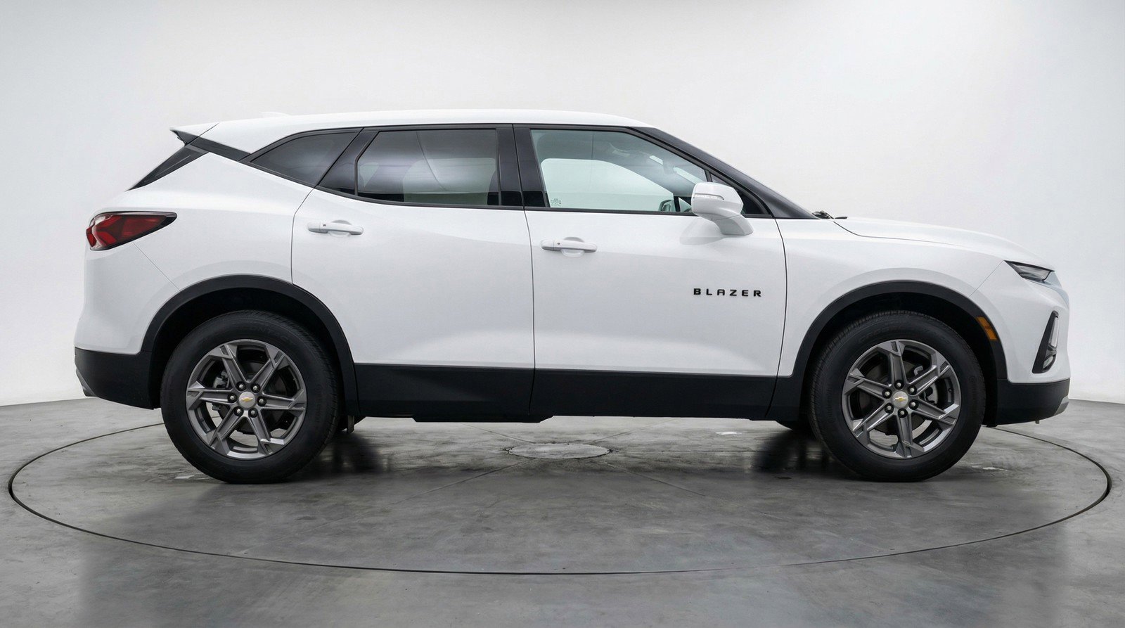 Used 2025 Chevrolet Blazer LT image 11