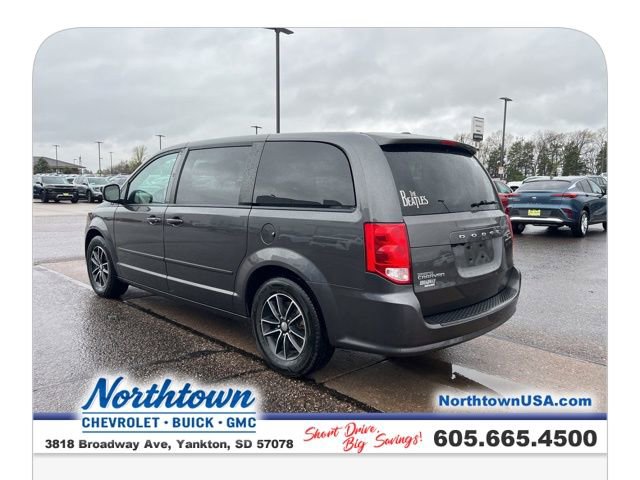 Used 2017 Dodge Grand Caravan SE FWD image 11