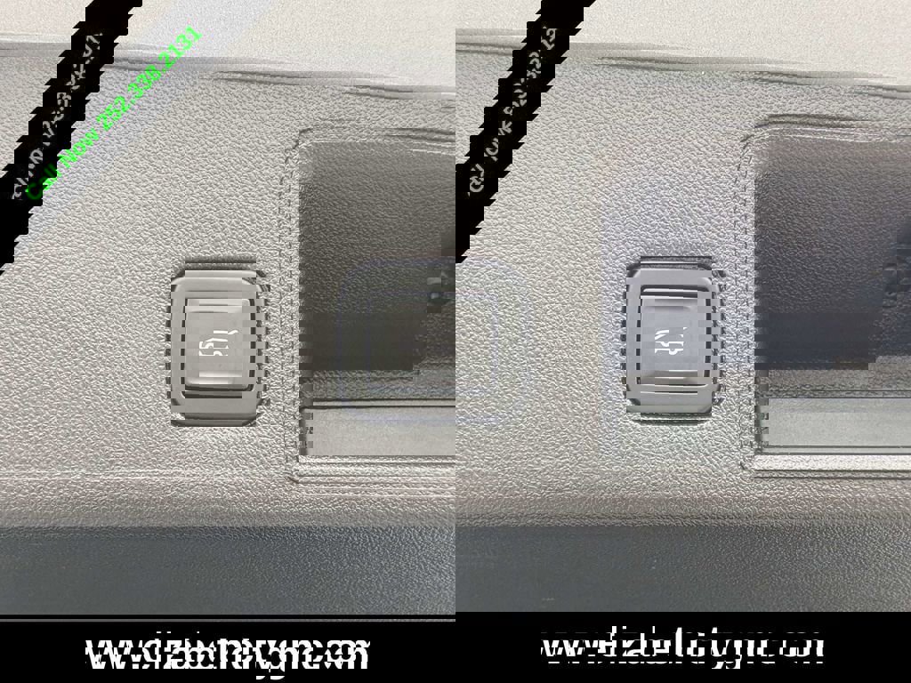 Used 2024 GMC Terrain SLT image 15