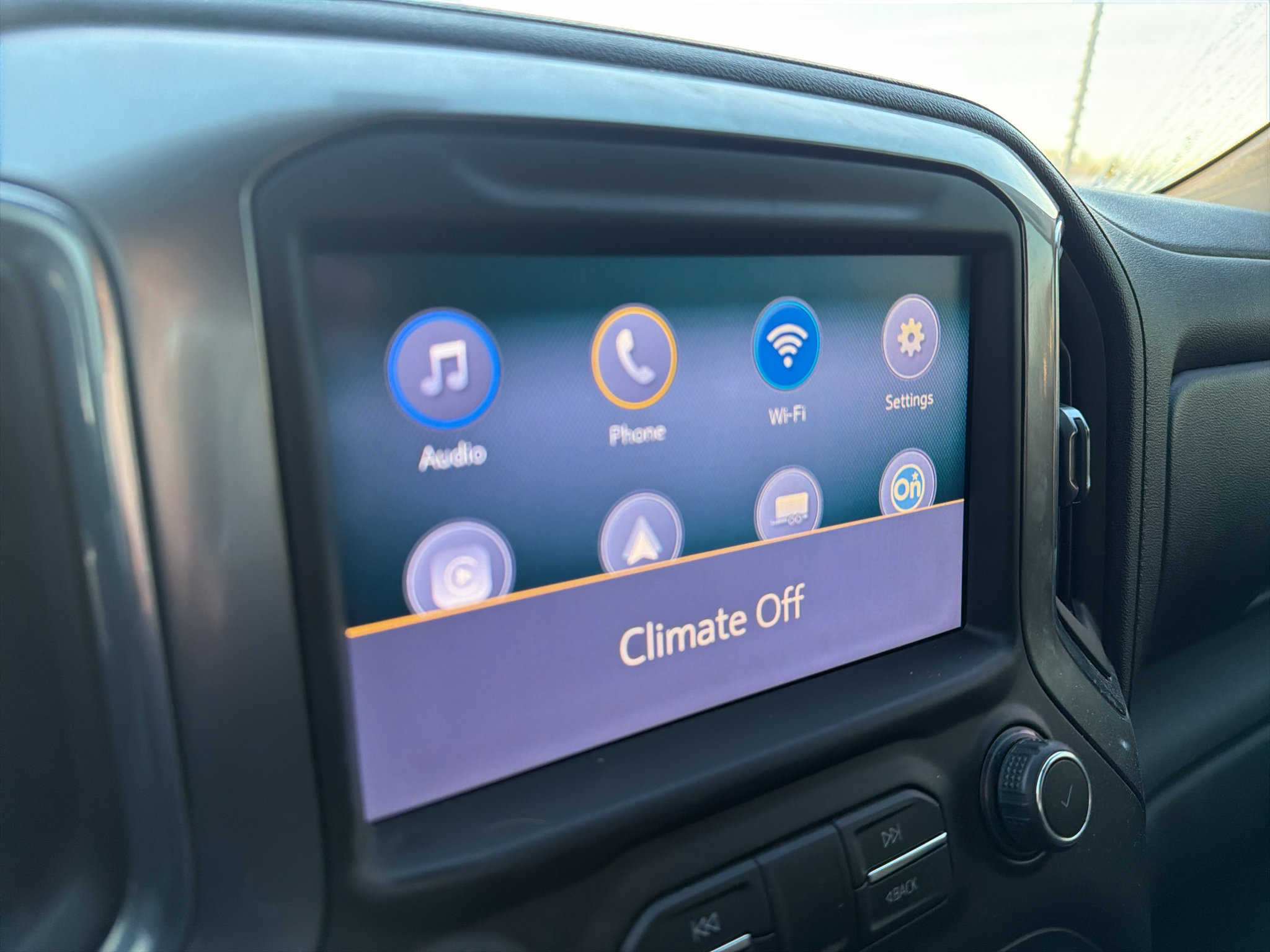 Used 2020 Chevrolet Silverado 1500 LT Trail Boss w/ LPO, Dark Essentials Package AWD/4WD image 12