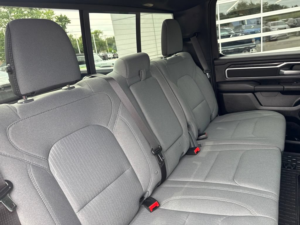 Used 2023 RAM 1500 Big Horn AWD/4WD image 35