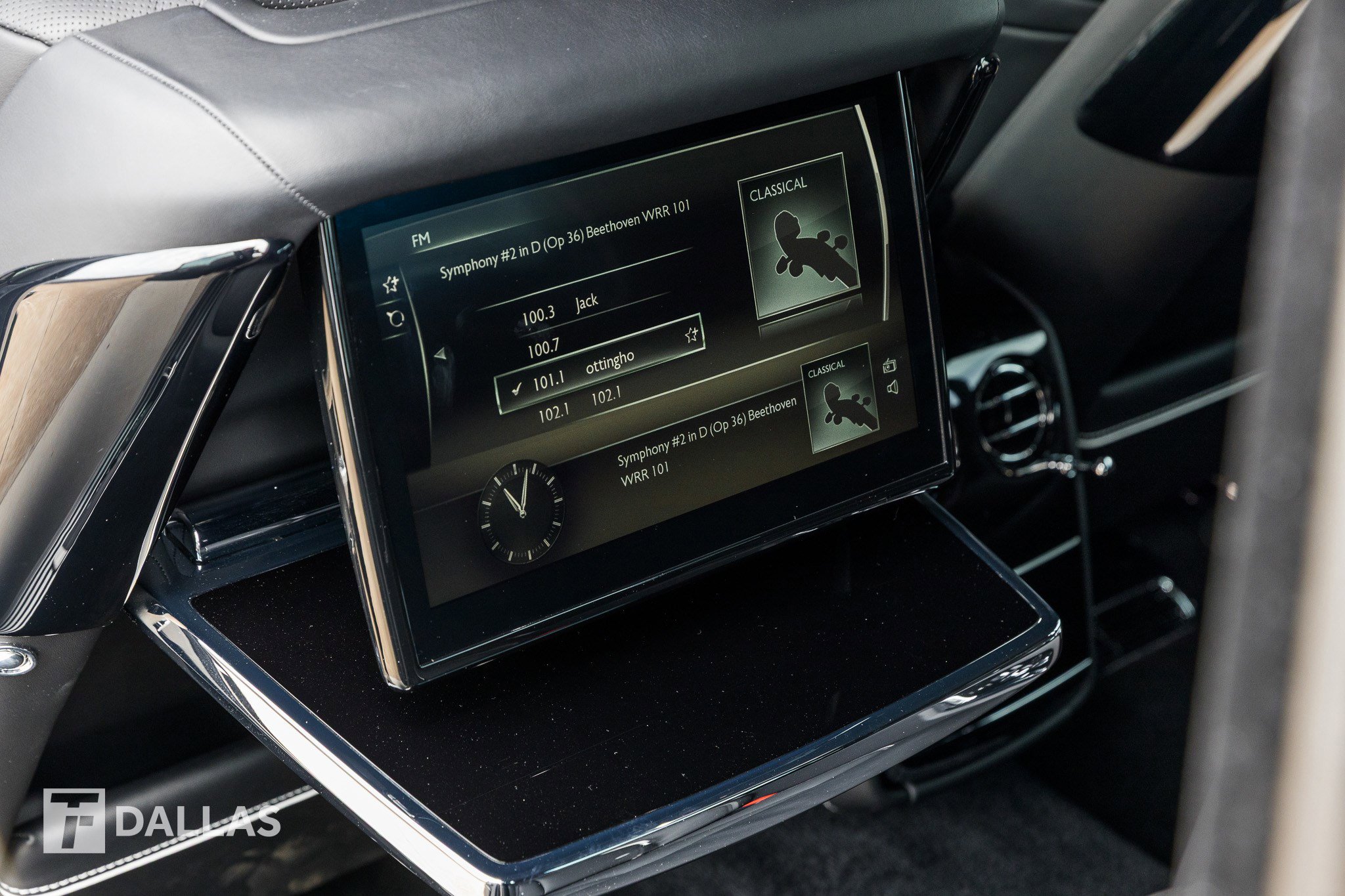 Used 2023 Rolls-Royce Phantom Sedan w/ The Phantom Package image 40