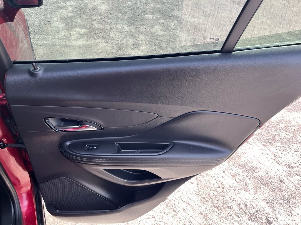 Used 2020 Buick Encore Preferred w/ Safety Package FWD image 31