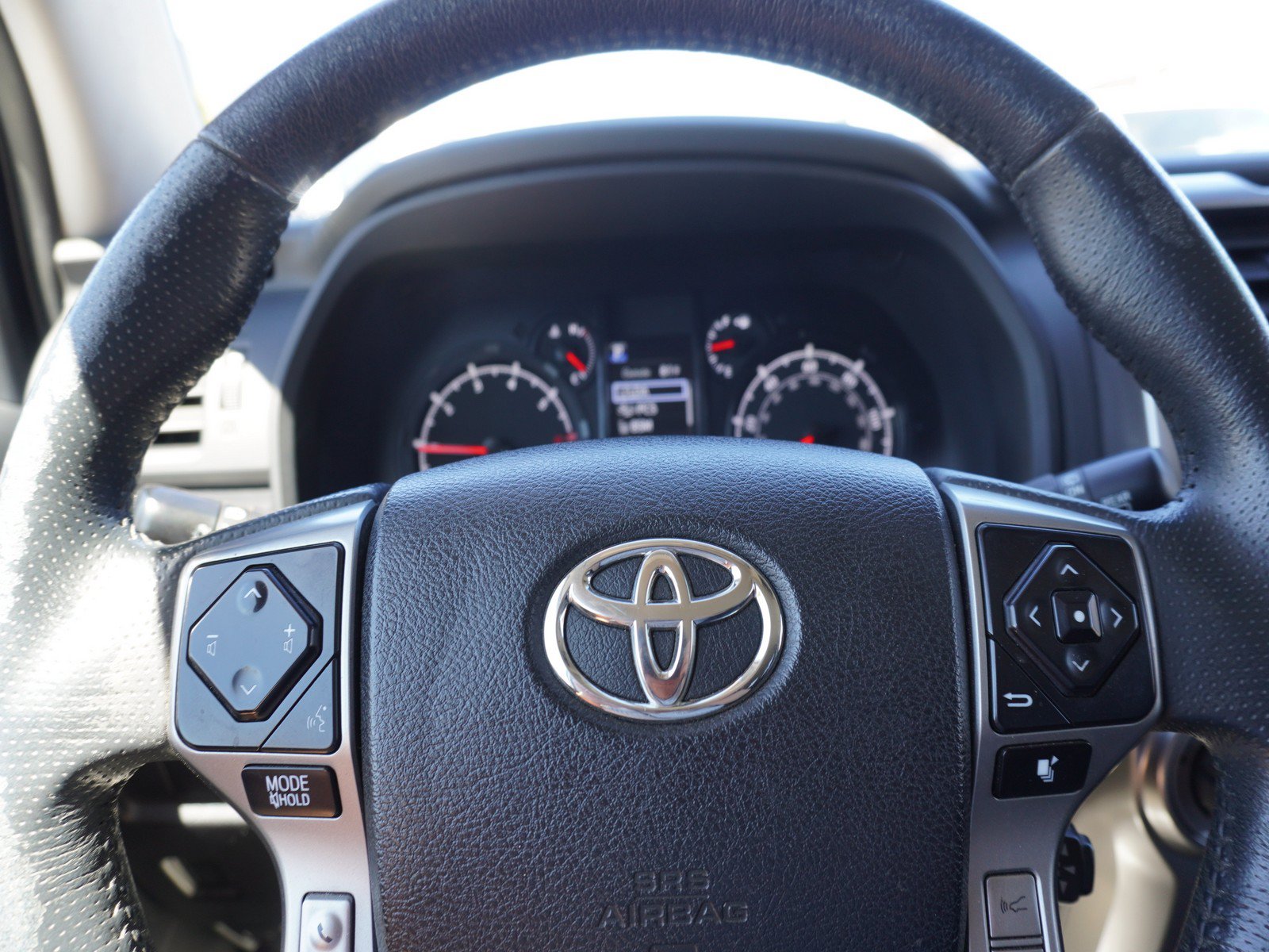 Used 2023 Toyota 4Runner SR5 AWD/4WD image 22