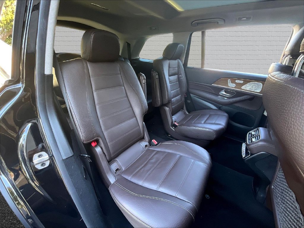 Used 2023 Mercedes-Benz GLS 450 4MATIC image 17