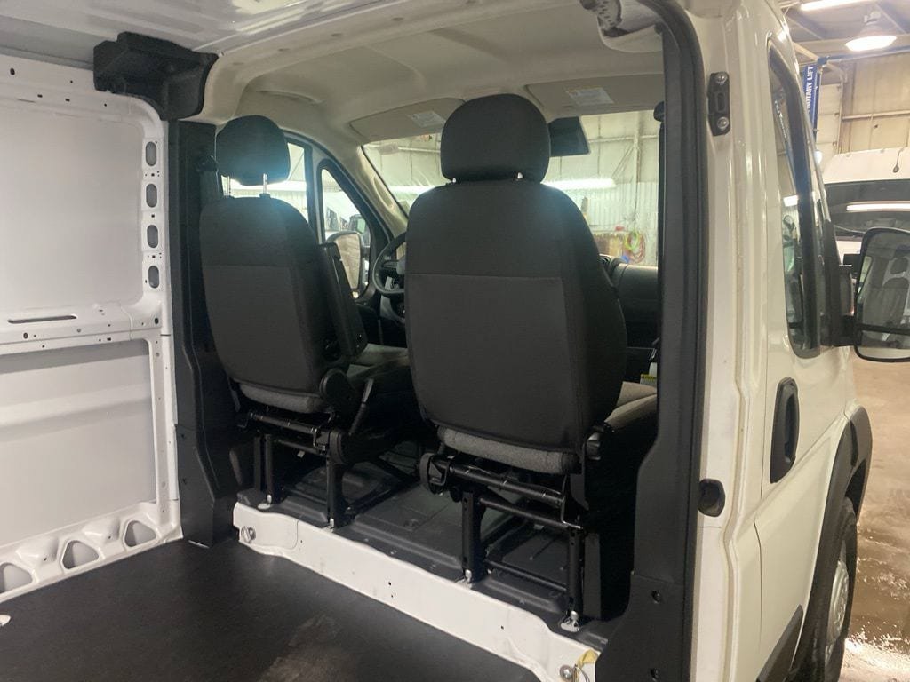 New 2025 RAM ProMaster 1500 w/ Convenience Group FWD image 4