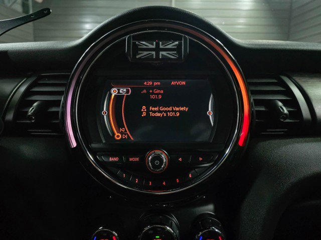 Used 2017 MINI Cooper Convertible image 22