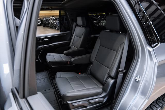 Used 2026 Chevrolet Tahoe Z71 w/ Comfort Package AWD/4WD image 15