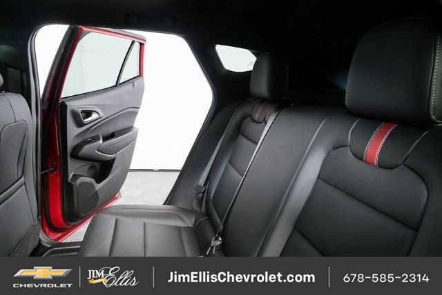 New 2026 Chevrolet Trax RS w/ Sunroof Package FWD image 18