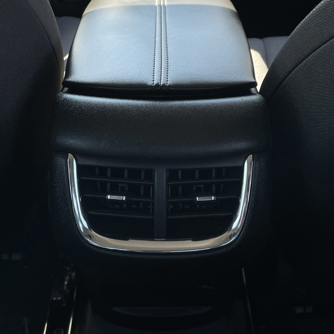 Used 2024 Chevrolet Malibu LT image 25