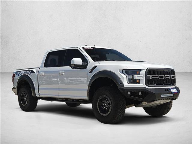 Used 2018 Ford F150 Raptor w/ Equipment Group 802A Luxury AWD/4WD image 3