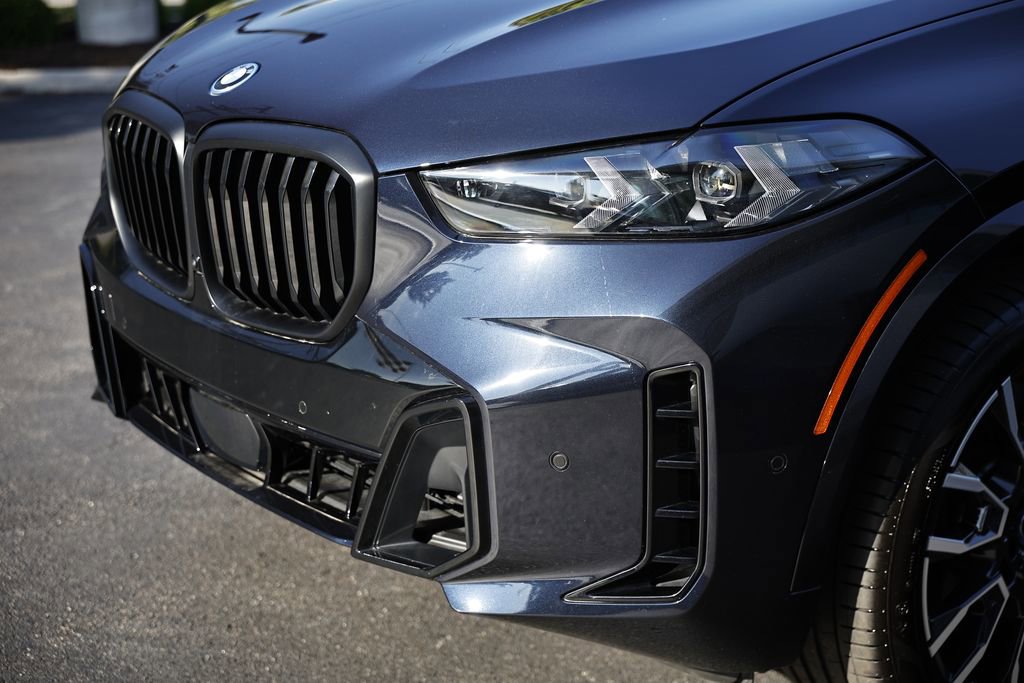 Certified 2025 BMW X5 xDrive50e w/ M Sport Package AWD/4WD image 12