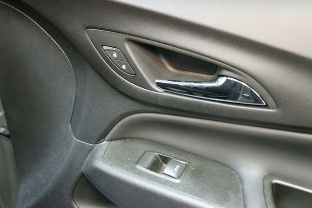 Used 2024 Chevrolet Equinox LT w/ LPO, Floor Liner Package FWD image 9