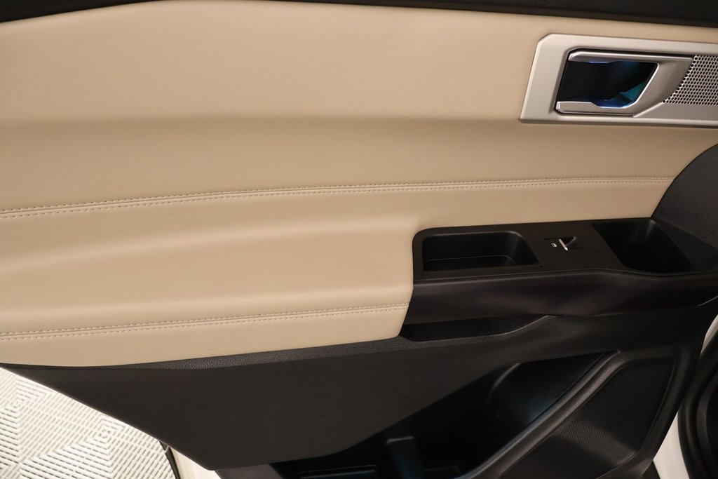 Used 2020 Ford Explorer Limited w/ Class III Trailer Tow Package image 19