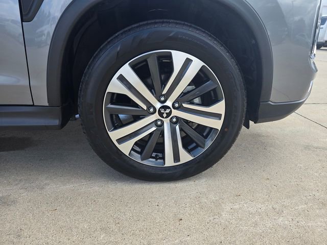 Used 2025 Mitsubishi Outlander Sport ES image 16