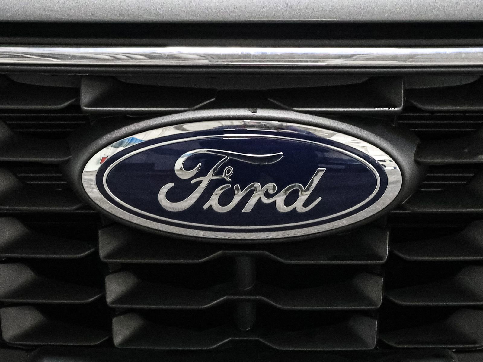 Certified 2024 Ford Escape Active AWD/4WD image 13