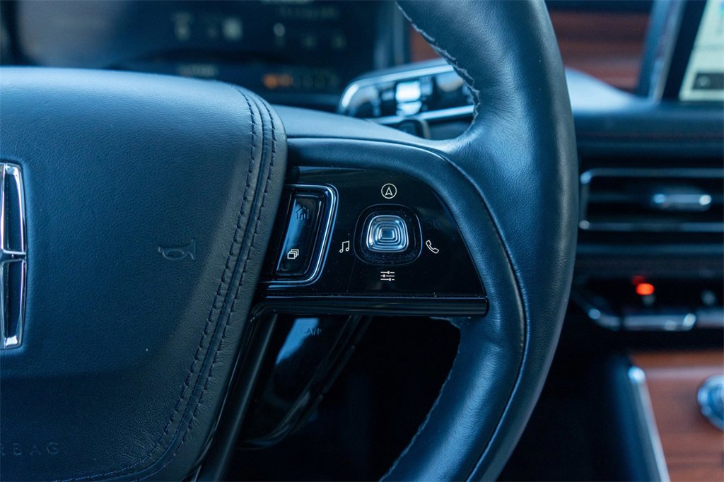 Used 2024 Lincoln Aviator Reserve AWD/4WD image 26