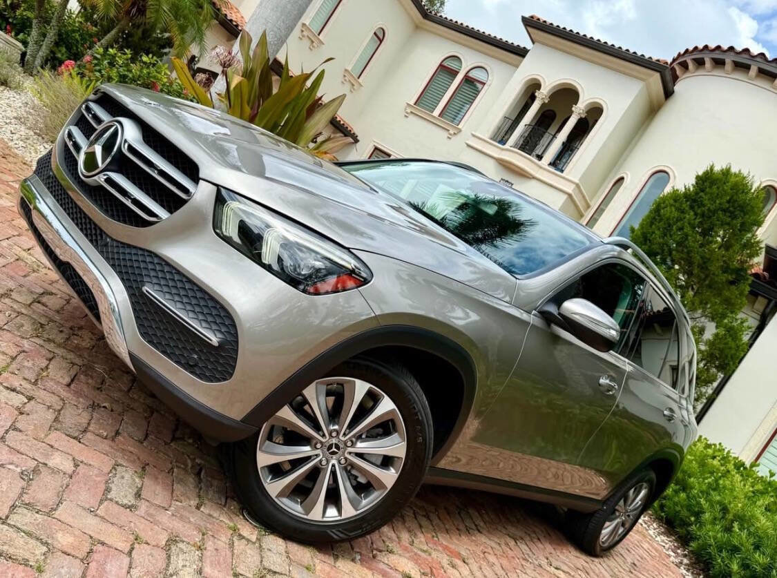 Used 2020 Mercedes-Benz GLE 350 4MATIC w/ Premium Package image 2