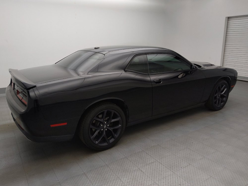 Used 2020 Dodge Challenger SXT w/ Blacktop Package RWD image 10