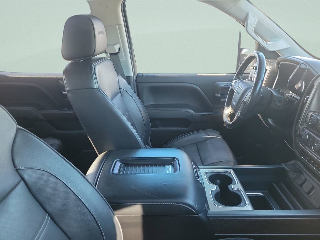 Used 2018 GMC Sierra 2500 Denali w/ Suspension Package, Off-Road image 6