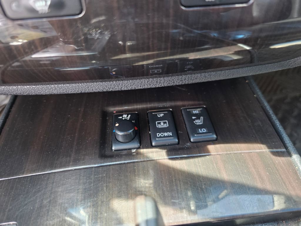 Used 2013 Nissan Maxima 3.5 SV w/ Premium Pkg image 12