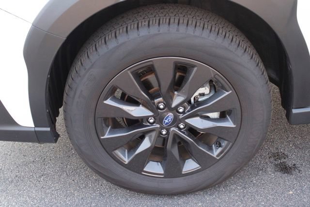 Used 2025 Subaru Outback Onyx Edition AWD/4WD image 12