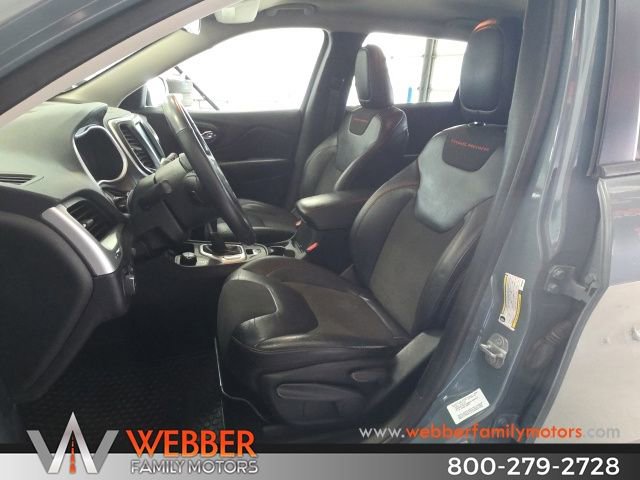 Used 2014 Jeep Cherokee Trailhawk w/ Cold Weather Group image 11