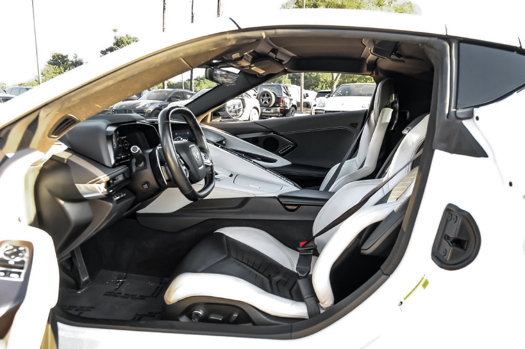 Used 2023 Chevrolet Corvette Stingray Preferred Cpe w/ Z51 Performance Package RWD image 30
